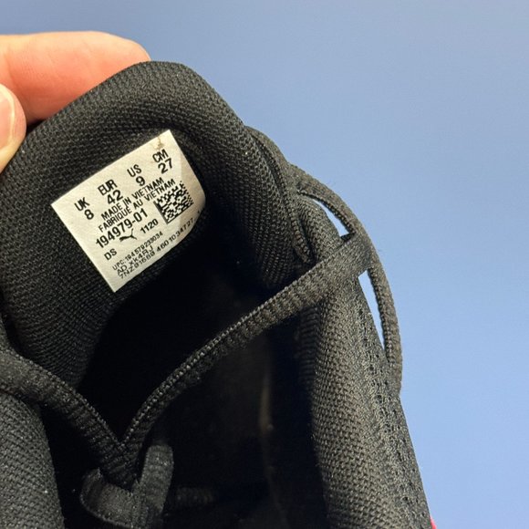 Puma Men's Size 9 Black and Red Training Sneakers- Used - Picture 7 of 10